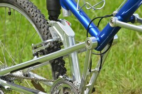 Historické celoodpružené skládací MTB značky BMW - 4