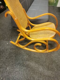 Houpací křeslo. - 4