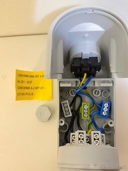 Zásuvka 400V/230 5 Pól 32A/10 - 4