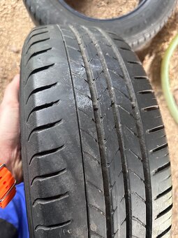 185/65/R15 Goodyear duragrip - 4