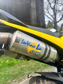 Suzuki gsr 600 - 4