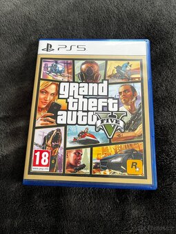 Gamepad a hru do ps5 - 4