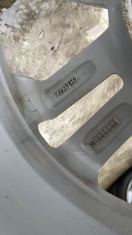 ALU Hyundai Kia Dezent TA Silver 5x114,3 7JX17 ET51 - 4