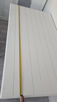 Jídelní stůl a 4 židle - 4