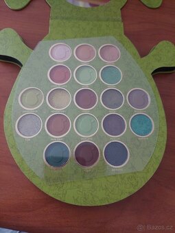 Shrek paletka Makeup revolution - 4