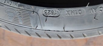 Prodám 4x 235/40R19 96W Michelin Primacy 4 VOL - 4