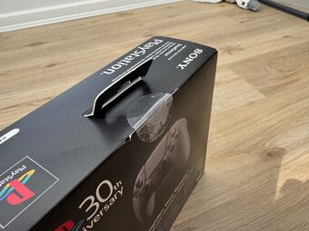 PlayStation 5 DualSense - 30th Anniversary Limited Edition - 4