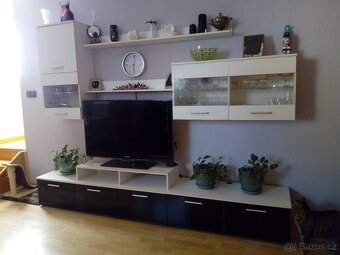 Obývací stěna s LED osvětlením - 4