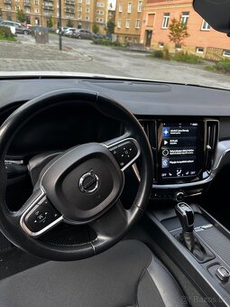 Volvo V60 2.0(2018) - 4