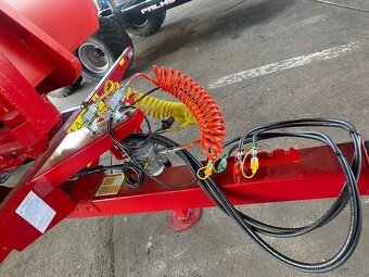 Traktorový nosič kontejnerů Portýr 7.5 - skladem - 4