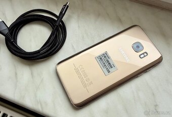 Samsung Galaxy S7 32gb/4gb Ram zlatý-krásný stav. - 4
