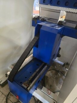 Ohraňovací lis Trumpf TrumaBend V50 z roku 2001 - 4