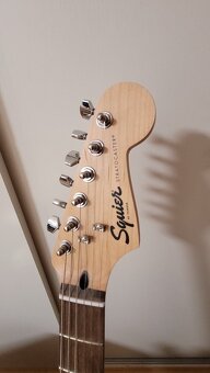 Kytarové kombo a elektrická kytara - 4