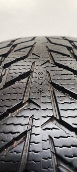 1ks 215/60/17C Nokian Snowproof, DOT 1621, vzorek 7.5mm. - 4