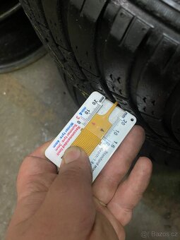 Falken Eurowinter 195/60 R16 89H - 4