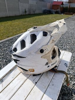 Motokrosove přilby - 4