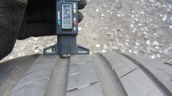 Letní pneu 245/40/18 Nexen - 4