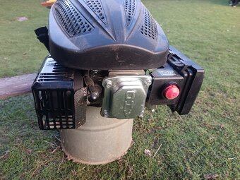 Motor HECHT 543 SX na náhradní díly - 4