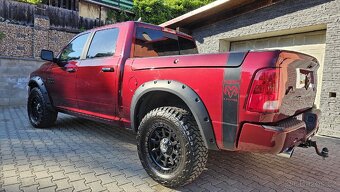 Dodge RAM, BIGHORN 5.7 HEMI - 4