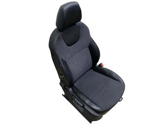 Sedačky černá kůže šedá látka Škoda Octavia 3 kombi FL 2019 - 4