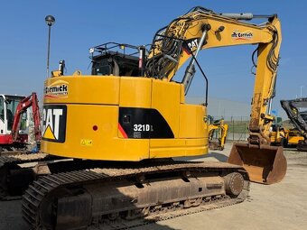 Pasový bagr CAT 321D - 4