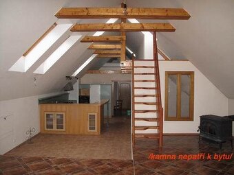 Pronájem podkrovního bytu 3+kk ve Svitavách na nám. Míru - 4