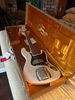 Fender aniverssary bass - 4