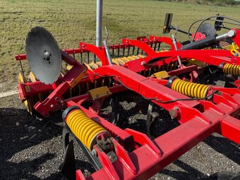 Radličkový kypřič Vaderstad Cultus CS 300 - 4