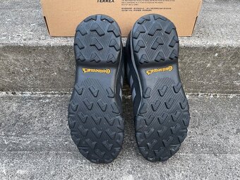 Boty dětské Adidas Terrex GTX K vel. 39 1/3, jak NOVÉ - 4