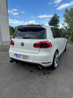 Volkswagen Golf 6 GTI 2.0 TSI - 4