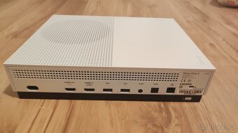 Xbox one S 500GB - 4