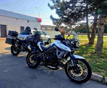 TRIUMPH tiger 800 - 4