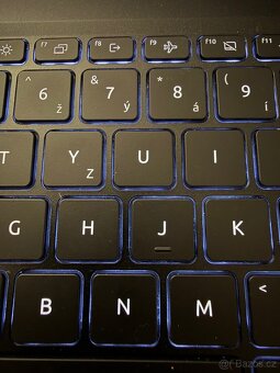 Výkonný herní notebook Acer Nitro V 15 stále v záruce - 4