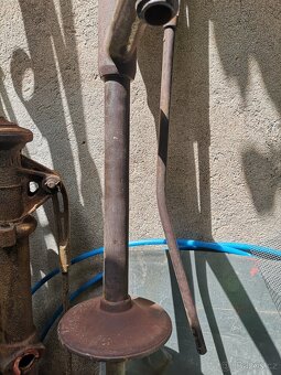 Litinová zahraní pumpa - vrchní část STANDARD II - 4