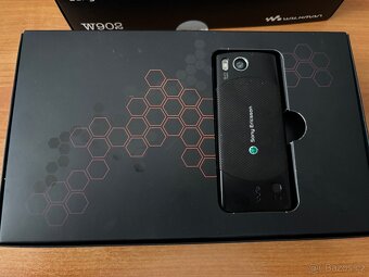 Sony Ericsson W902 - 4