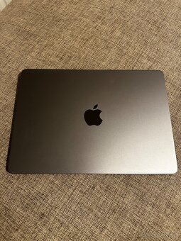 MacBook Air 13 - 4