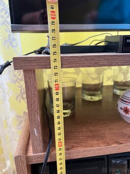 Skříňka pod televizi - 4