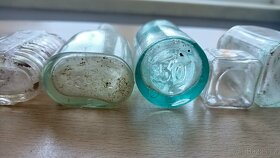 Staré skleněné lahvičky - 4