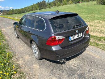 BMW E91 330xd 170kW 4x4 manuál panorama kůže - 4