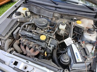 Opel Astra F - 4