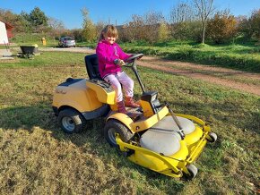 Prodám zahradní traktor Stiga Park Royal (r. v. 2000) po kom - 4