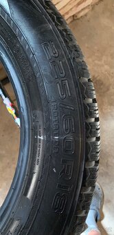 Prodám zimní pneu 225/60 R18 - 4
