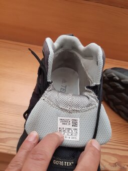 Adidas trekové boty - 4