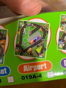 Mini koberec letiště - pouze rozbalené, nevhodný dárek - 4