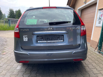 Hyundai i30 1.6crdi kombi - 4