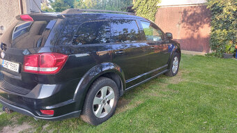 Fiat Freemont 2.0 rok v. 2011 125kW automat - 4