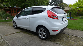 Ford Fiesta 1.4i, 71kW, rok 2011/12, 60t km  - 4
