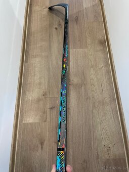 Hokejka Bauer TWITCH - 65 flex, P28 Pravačka - 4