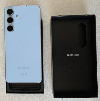 Samsung Galaxy S24 FE, 128 GB / 8 GB, Blue - 4