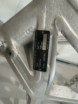 Suzuki GSX R 750 rám + švýcarské doklady - 4